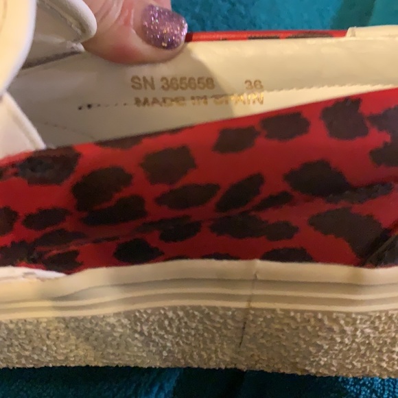 The Saint Laurent Paris sneaker Leopard  Slip-On Sneaker, Red size 36/6 - Picture 6 of 9